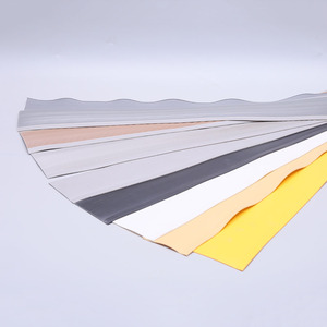 Plinthe souple imperméable à bas prix <span class=keywords><strong>pour</strong></span> accessoires de revêtement de sol en PVC, <span class=keywords><strong>pour</strong></span> ligne de plinthe en chlorure de polyvinyle - Product Image 4