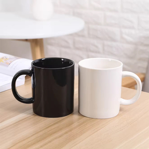 Tazza in ceramica a sublimazione con Logo personalizzato souvenir da viaggio nero riutilizzabile tazza da caffè in ceramica per tè e latte per regalo promozionale - Product Image 5