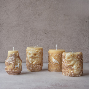 Bougie parfumée en <span class=keywords><strong>cire</strong></span> de soja naturelle faite à la main avec sculpture 3D en relief d'un écureuil, pour la décoration de la maison - Product Image 1