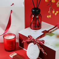 Ensemble cadeau diffuseur de parfum et bougie en verre rouge de luxe, artisanal et personnalisé, avec ornement en plâtre, parfum frais longue durée, pour mariage