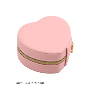 Estuche de Joyería de Cuero PU Simple en Forma de Corazón con Cierre de Cremallera para Guardar Anillos, Aretes y Collares, Ideal para Viajes - Product Image 5