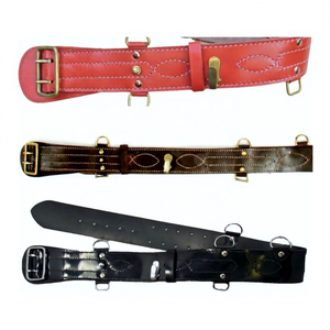 Correa de hombro premium Sam Browne para espada, con hebilla de latón y botones, hecha a mano, tamaño personalizado, de cuero vacuno y charol, ajustable. - Product Image 1