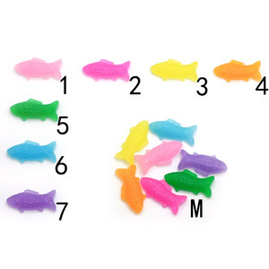 Figuras fluorescentes 3D <span class=keywords><strong>de</strong></span> <span class=keywords><strong>peces</strong></span> del océano <span class=keywords><strong>de</strong></span> <span class=keywords><strong>dibujos</strong></span> animados Kawaii <span class=keywords><strong>de</strong></span> alta calidad, rellenos <span class=keywords><strong>de</strong></span> limo para fiesta en casa <span class=keywords><strong>de</strong></span> resina, adornos encantadores - Product Image 3