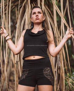 Nouvel ensemble décontracté pour femme 2021 : Legging respirant à séchage rapide et short d'été à taille élastique avec motif dentelle et boutons - Product Image 2