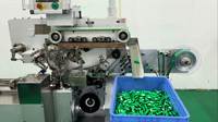 Machine d'emballage verticale pliable pour confiseries, haute efficacité, entièrement automatique, personnalisable
