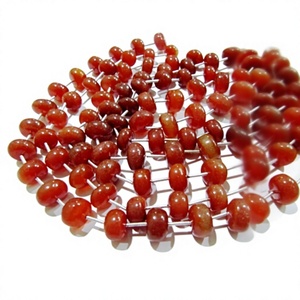 Cuentas Redondas Lisas de Calcedonia Roja Natural, Tamaño de 10 a 12 mm, Hilo de 9 Pulgadas de Largo, Provenientes de Rajasthan, para la Fabricación de Joyas - Product Image 1
