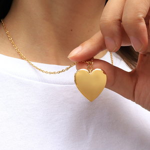 <strong>Fashion</strong> Jewelry Gold Heart Locket Pendant Necklaces Gothic <strong>Choker</strong> Women Openable Heart Photo High Polish Hollow Locket Necklace - Product Image 3