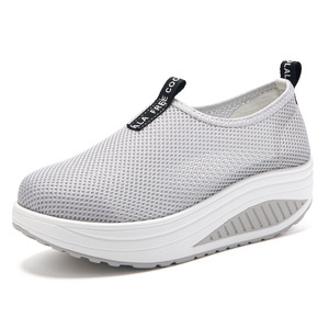 Zapatos de malla con suela gruesa para mujer, zapatos de malla con aumento de altura, transpirables, informales, sin cordones, plataforma antideslizante, suela blanda antideslizante, zapatos para mamá - Product Image 6