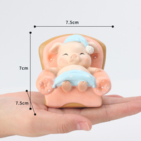Figurine Babi Pemain Ukulele dari Resin Poliester Ramah Lingkungan, Buatan Tangan, Desain Babi Gemuk, Dilukis Tangan, Hadiah Resin