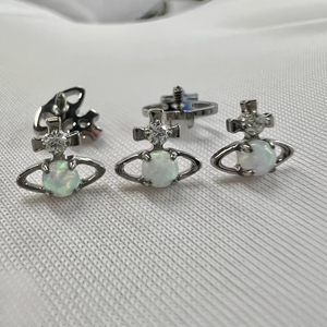 Orecchini a perno in lega di titanio F136 a forma di Saturno, anello per labbro in titanio G23 con orbita planetaria, orecchini a perno con opale australiano, gioielli per <span class=keywords><strong>piercing</strong></span> - Product Image 6