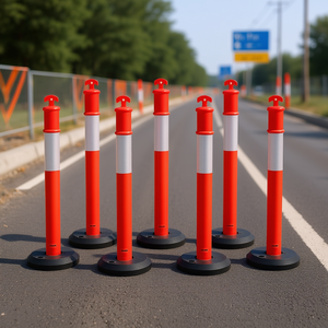 Poteaux de délimitation routière Vevor, 48 pouces, base remplissable, bandes réfléchissantes pour la sécurité des chantiers et des routes - Product Image 2