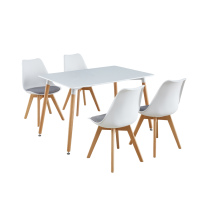 Chaises de salle à manger modernes et luxueuses en plastique PP avec pieds en bois, vert, bleu, gris, durables et imperméables pour les salles à manger à domicile