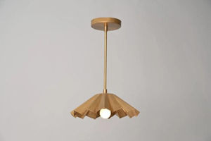 Luminaire suspendu en laiton plissé fait main, style mid-century moderne, sculptural, LED à intensité variable, finition polie, pour la maison et le bureau - Product Image 6