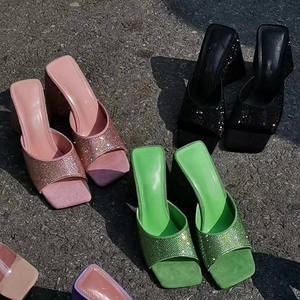 Sandalias con Tacón Grueso y Cristales en Forma Especial, Sandalias de Punta Cuadrada para Mujer, Tallas Grandes, Directo de Fábrica - Product Image 3