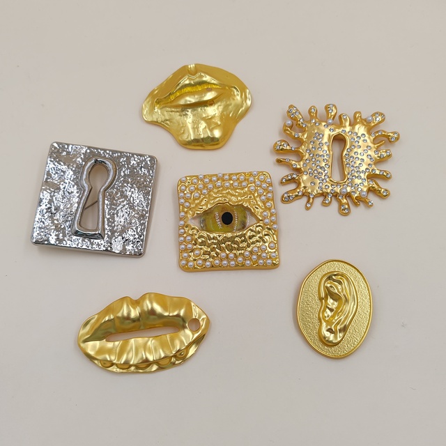 SUNJOY TRIMMING Ladies fashion brooches high Fashion Jewelry Accessories gold plated brooches vintage brooches