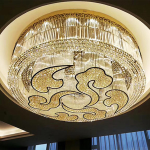 Lámpara de Araña Artística con Varillas de Cristal y Piezas de Vidrio, Lámpara de Araña para Vestíbulo de <span class=keywords><strong>Hotel</strong></span>, Personalización de Iluminación para Áreas de Gran Altura en Villas - Product Image 4