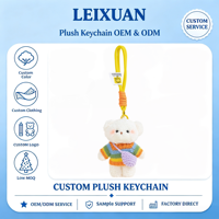 Porte-clés ours en peluche blanc mignon et moelleux, pull tricoté à rayures arc-en-ciel, pendentif en crochet fait main pour sac à dos, décoration, cadeau