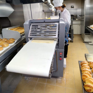 Amasadora Laminadora de Masa Eléctrica de Mesa con Cortador Automático para Croissants y Repostería - Product Image 6