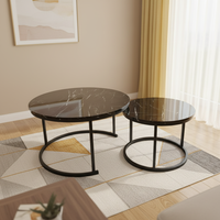 Ensemble de tables basses gigognes élégantes en faux marbre avec structure en acier noir, pliables et empilables, table d'appoint moderne pour salon