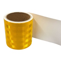 Bande réfléchissante jaune de 10 cm en PVC microprismatique adhésive pour véhicule