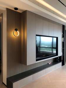 Mueble de TV de Pared Estilo Moderno, Personalizable, Multicapa, de Madera Maciza, con Rejilla de Madera para Sala de Estar - Product Image 4