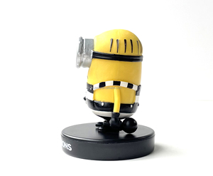 Figura Coleccionable de PVC del Personaje <span class=keywords><strong>Stuart</strong></span> de la Película Popular Despicable Me, Vestido de Prisionero - Product Image 2