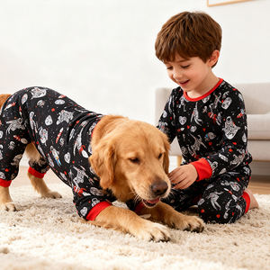 Tasarımcı markalı LOGO köpek moda nefes ve rahat insan köpek Pet giyim seti köpek pijama aile pijamaları takım - Product Image 1