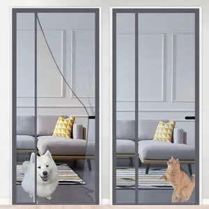 犬と猫のためのホームドアカーテンペットネットスクリーンドアプロテクター