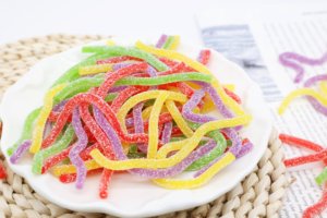 Festival de Compras: Caramelos de Goma Innovadores con Forma de Fideos, Dulces de Frutas Multicolor, Venta al por Mayor y Exportación a Granel - Product Image 2