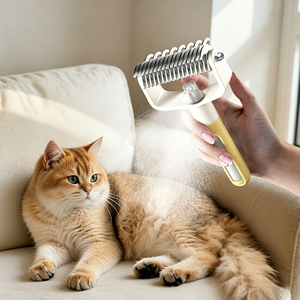 Brosse de toilettage pour animaux de compagnie, brosse démêlante et anti-chute 2-en-1 pour chiens et chats, anti-poils volants, élimine les nœuds et la fourrure lâche - Product Image 1