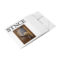 Boîte pliante magnétique personnalisée avec impression artistique sur carton rigide pour l'emballage de vêtements de luxe, de vêtements et de chaussettes