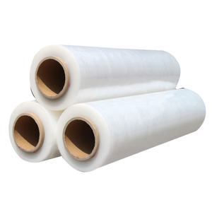 ฟิล์มพลาสติกห่อพาเลทสำหรับโรงงานขายส่ง ฟิล์มห่อพลาสติก 80 เกจ 40 กก. ฟิล์มยืดใส LLDPE ม้วนจัมโบ้ - Product Image 1