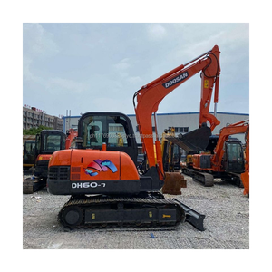 Excavadora hidráulica de cadenas Doosan DH60 usada de 6 toneladas, excavadora Doosan dh55 dx55 dx60 dx70 de segunda mano en venta - Product Image 1