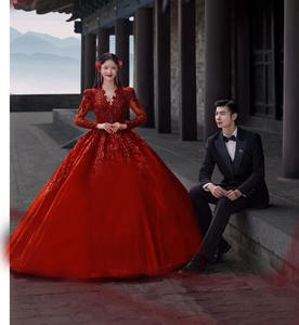 Nuovo Abito da Sposa <span class=keywords><strong>Rosso</strong></span> in Pizzo 2025 con Grande Strascico, Stile Vintage Francese Invernale, Abito da Donna in Tulle Taglie Forti - Product Image 5