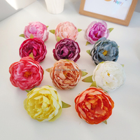 Nouveau design 7cm Mini tête de fleur fleurs en soie artificielle tête bricolage mariage fleur mur fond Floral décor de noël
