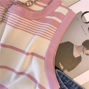 Camiseta sin mangas de punto a rayas para mujer, top informal de verano con tirantes anchos en la espalda y amigable con la piel - Product Image 3