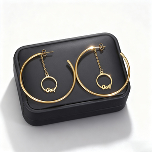 <span class=keywords><strong>Orecchini</strong></span> a Cerchio in Acciaio Inossidabile 316L con Pendente Logo Inciso, <span class=keywords><strong>Orecchini</strong></span> a Goccia con Iniziali Personalizzate, Tono Oro OEM - Product Image 6