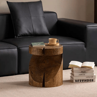 Table basse moderne en bois massif avec base décorative