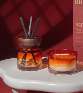 Juego de Regalo de Difusor de Aroma con Vela Perfumada en Vaso de Vidrio Rojo Elegante, Hecho a Mano y Personalizado, Decoración Premium para el Hogar, Ideal para Regalos de Cumpleaños o Festivos - Product Image 3