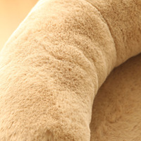Canapé-lit surélevé pour chat en peluche, doux et moelleux, avec pieds en bois massif, lit de repos chaud pour chats