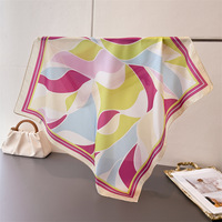 Écharpe carrée légère et fine d'été pour femme, bandana de plage, motif géométrique à carreaux, en polyester et soie, châle de cou tendance