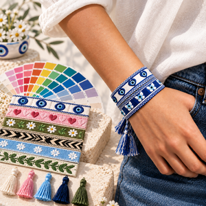 Braccialetto Intrecciato Fatto a Mano Regolabile Personalizzato con Ciondolo Occhio Blu Ricamato e Nappa, Braccialetto dell'Amicizia in Corda Intrecciata Macramè - Product Image 2
