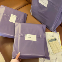 Prêt à expédier pour les sacs d'expédition en polyéthylène à fermeture autocollante avec logo personnalisé imprimé pour l'envoi par courriers, le stockage de chaussettes