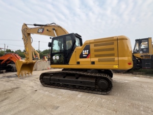 รถขุดตีนตะขาบ Caterpillar 330GC มือสอง สภาพดีเยี่ยม ชั่วโมงการใช้งานต่ำ พร้อมส่ง - Product Image 2