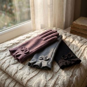 Fashion <b>Ladies</b> <b>Gloves</b> <b>Thermal</b> Casual Travel Winter Ruffled Cuff Bow Detail Wind Resistant Daily Warm <b>Gloves</b> - Product Image 1