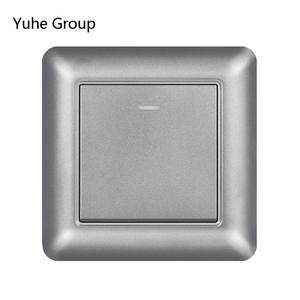 Interrupteur mural bidirectionnel à un seul bouton 86*86mm avec panneau tactile 10A, construction en aluminium et verre - Product Image 5