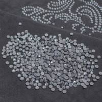 Diamant Lumineux Prismatique Scintillant Réfléchissant pour la Confection de Vêtements de Mode, la Couture et la Broderie – Grande Quantité à Prix Compétitif