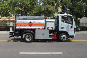 燃料ディスペンサー4*2航空機給油ディーゼルガソリンタンカートラック新しい手動式石油運搬用 - Product Image 3