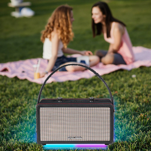 Cổ Điển Mini Xách Tay 5W Pin Powered FM Đài Phát Thanh Không Dây 5.0 Loa LED Điện Thoại Di Động Âm Thanh Ngoài Trời Các Bên Giai Đoạn - Product Image 5