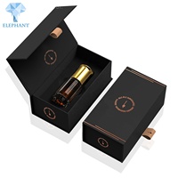 Emballage personnalisé pour huile de parfum pour homme, boîte cadeau noire avec estampage or, logo imprimé, boîte magnétique de luxe noire et dorée